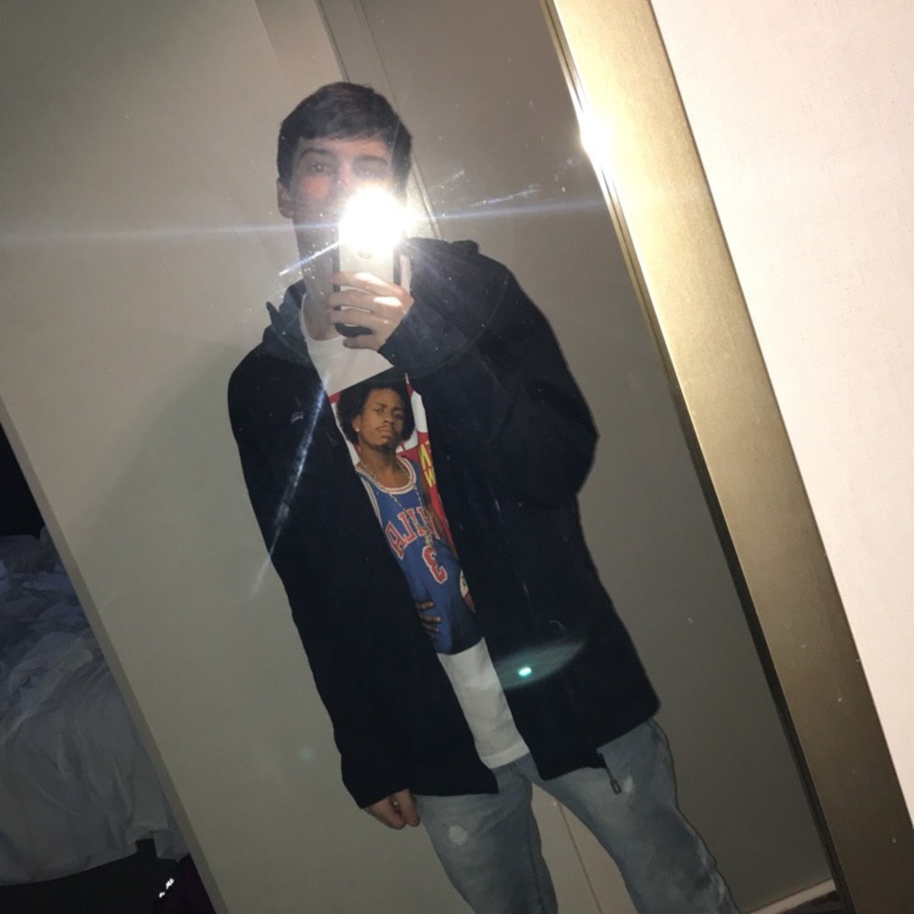 Meet your Posher, Thomas